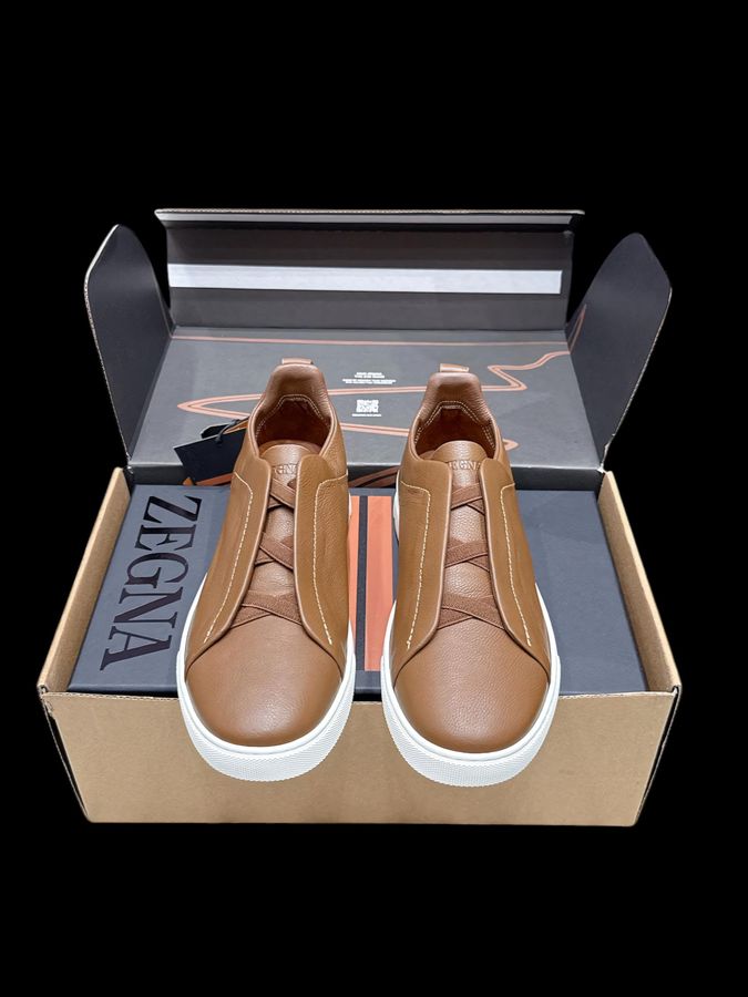 Zegna Triple Stitch Cuero Liso – Marrón